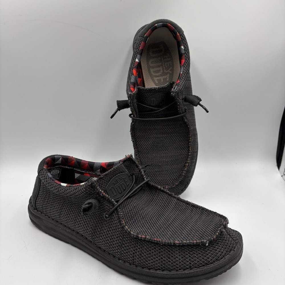 Hey Dude Wally Sox Mens 9 Black Slip On Loafers Plaid Lined Shoes 40019-0XD